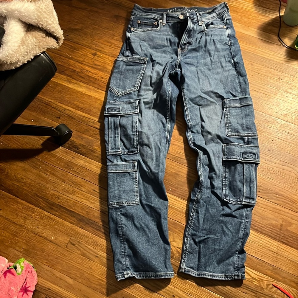 American Eagle super high rise baggy straight jeans. NWT.